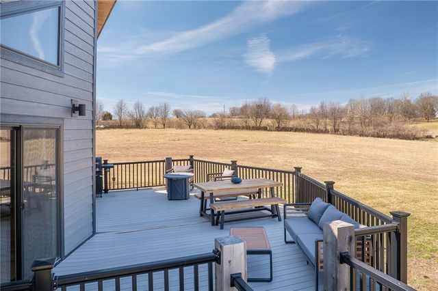 7300 80th Road, St Joseph, MO 64507