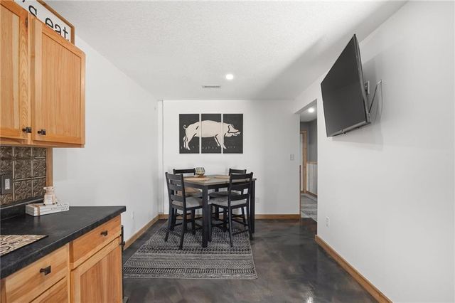 7300 80th Road, St Joseph, MO 64507