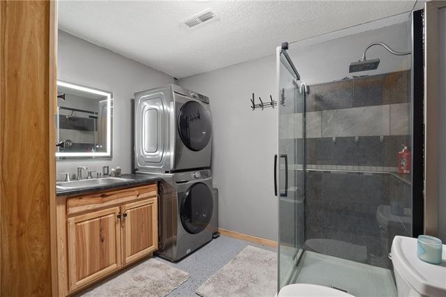 7300 80th Road, St Joseph, MO 64507