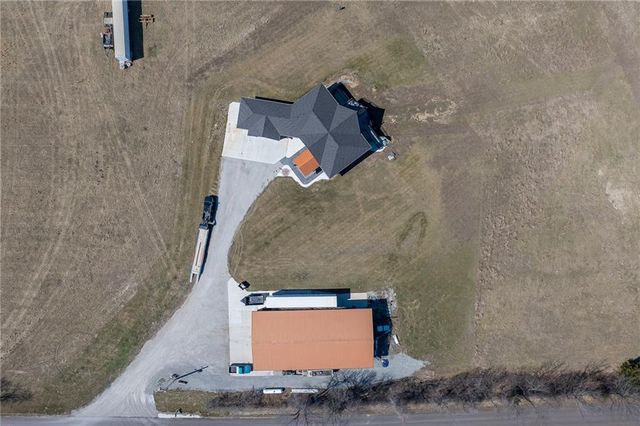 7300 80th Road, St Joseph, MO 64507