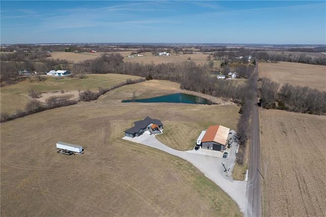 7300 80th Road, St Joseph, MO 64507