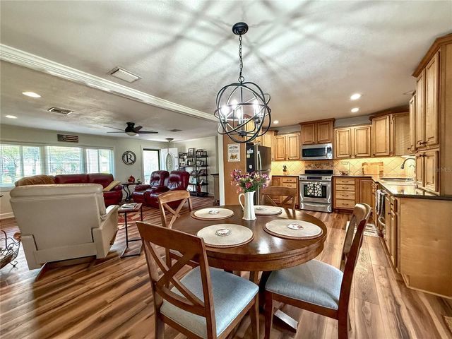 233 GREENSVIEW DRIVE, Avon Park, FL 33825