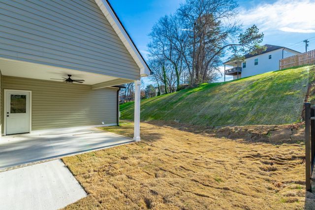 859 Live Oak Road, Ringgold, GA 30736