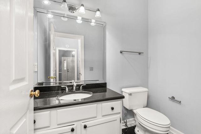 201 Westchase Dr, Nashville, TN 37205