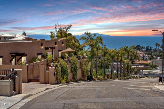 300 N Kalorama Street, Ventura, CA 93001