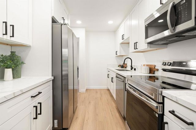 540 Oakdale Ln C, El Cajon, CA 92021