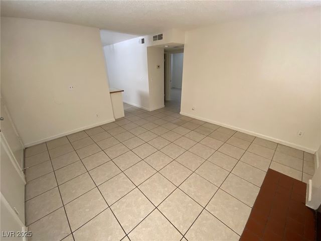 917 Bridgewater Street B, Las Vegas, NV 89110