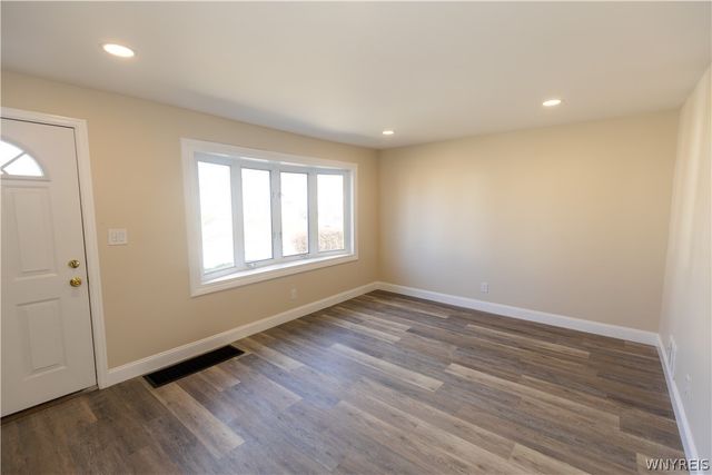 175 Cleveland Drive, Tonawanda, NY 14223