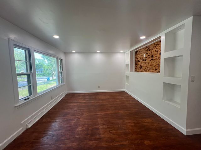646 N New Hampshire Street, Gary, IN 46403