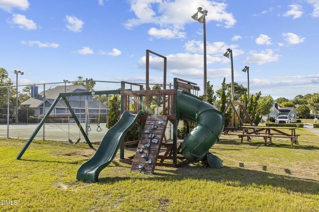 8713 Plantation Drive 402, Emerald Isle, NC 28594