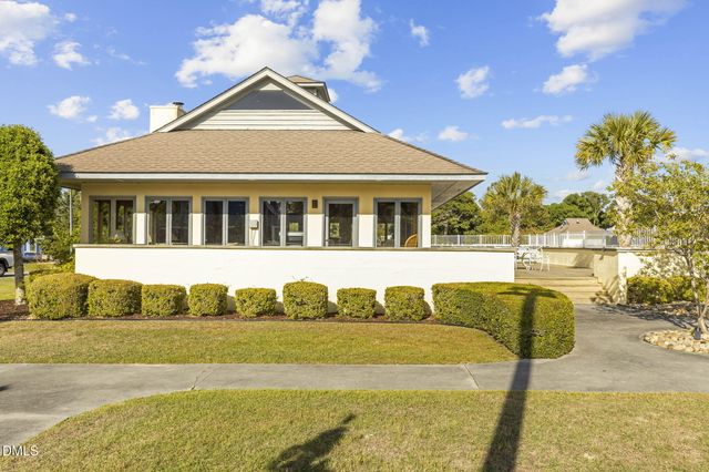 8713 Plantation Drive 402, Emerald Isle, NC 28594