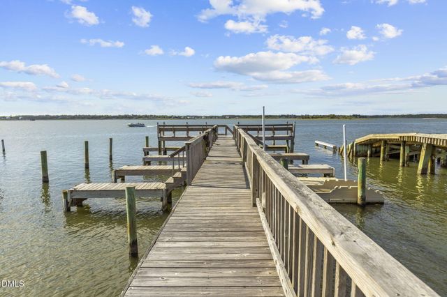 8713 Plantation Drive 402, Emerald Isle, NC 28594