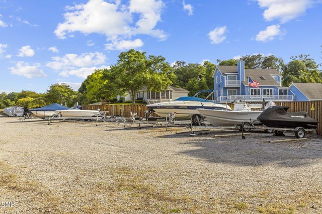 8713 Plantation Drive 402, Emerald Isle, NC 28594