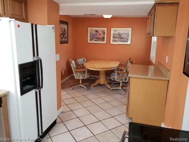 5615 John R Road, Troy, MI 48085