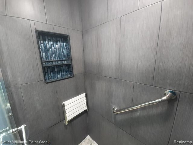 5615 John R Road, Troy, MI 48085