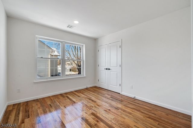 131 Palsa Ave, Elmwood Park Boro, NJ 07407