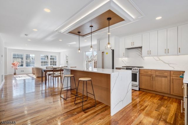 131 Palsa Ave, Elmwood Park Boro, NJ 07407