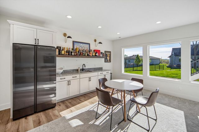 3905 SW 58th Street, Des Moines, IA 50321