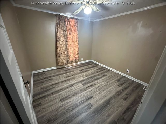 117 5th Street N, St Albans, WV 25177