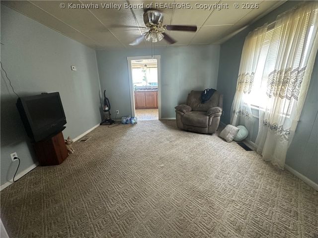 117 5th Street N, St Albans, WV 25177