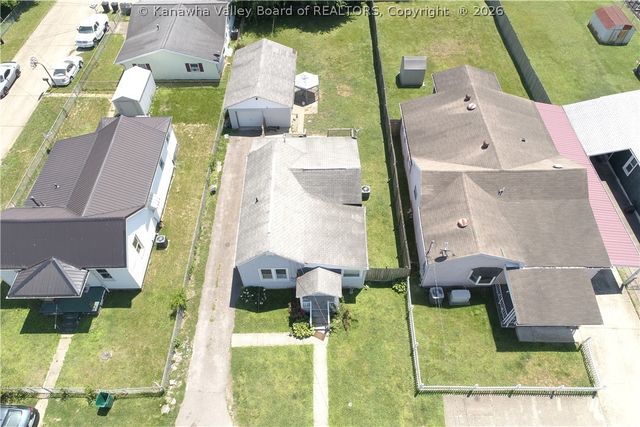 117 5th Avenue N, St Albans, WV 25177