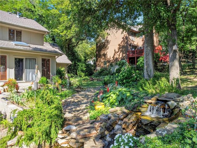 14913 W 71st Terrace, Shawnee, KS 66216