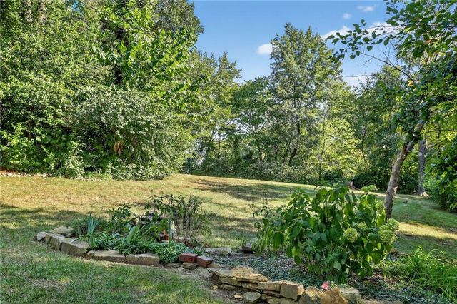 14913 W 71st Terrace, Shawnee, KS 66216