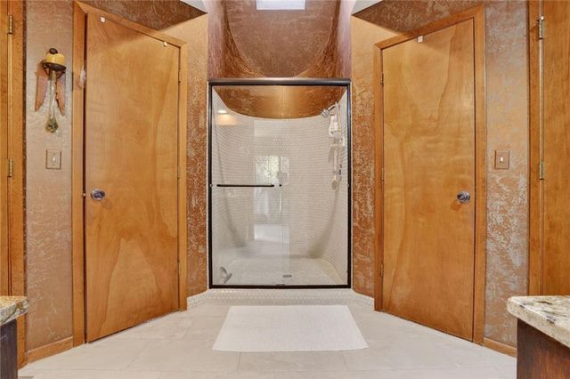 14913 W 71st Terrace, Shawnee, KS 66216