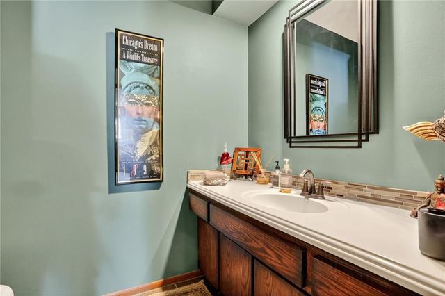 14913 W 71st Terrace, Shawnee, KS 66216