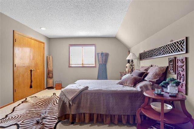 14913 W 71st Terrace, Shawnee, KS 66216