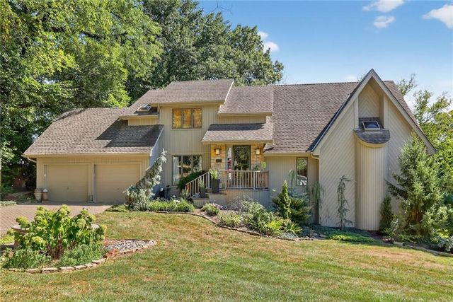 14913 W 71st Terrace, Shawnee, KS 66216