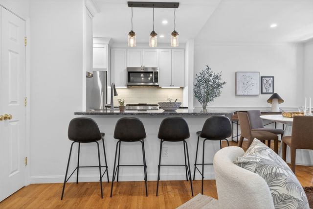 17 Bowdoin St 3AB, Boston, MA 02114