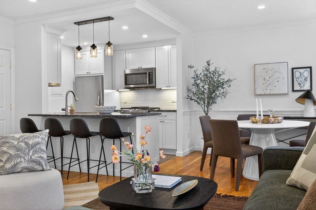 17 Bowdoin St 3AB, Boston, MA 02114