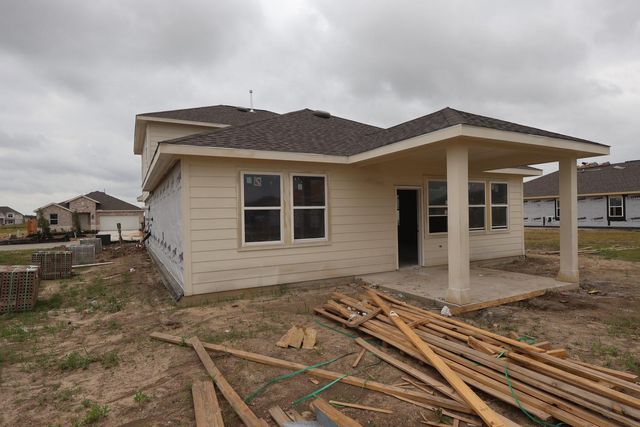 567 Day Station Drive, Dayton, TX 77535