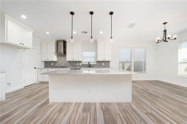 4802 Del Paseo St, Corpus Christi, TX 78411