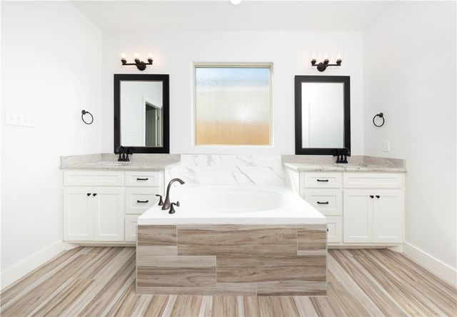 4802 Del Paseo St, Corpus Christi, TX 78411