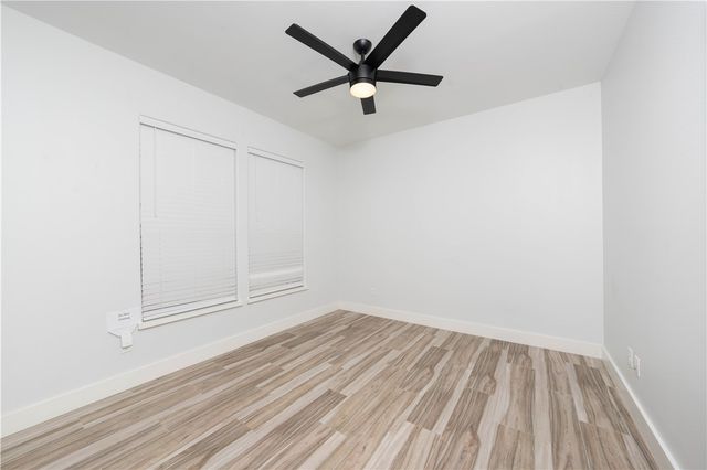 4802 Del Paseo St, Corpus Christi, TX 78411