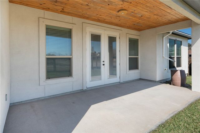 4802 Del Paseo St, Corpus Christi, TX 78411