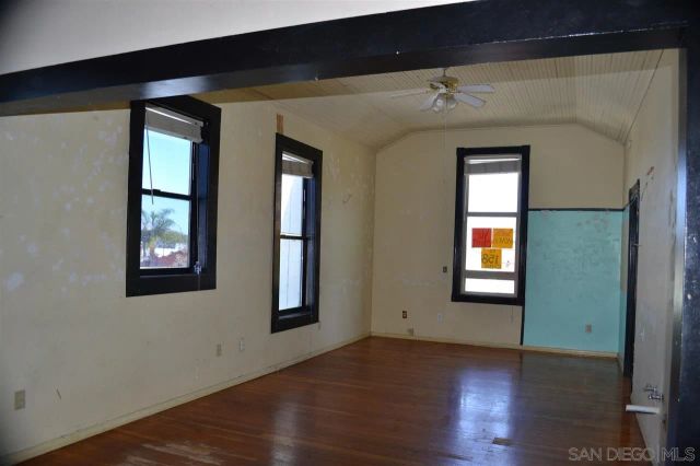 169 E Main St., El Cajon, CA 92020
