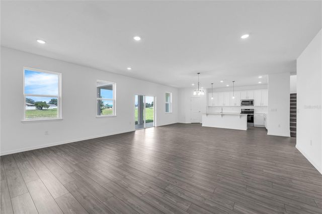 3936 TRIPLE CROWN LOOP, Sanford, FL 32773