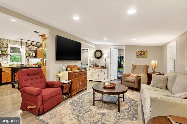 305 HUSSON RD, Felton, PA 17322