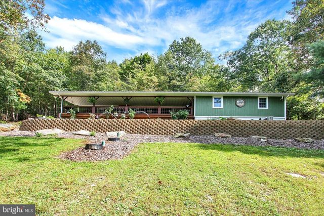 305 HUSSON RD, Felton, PA 17322