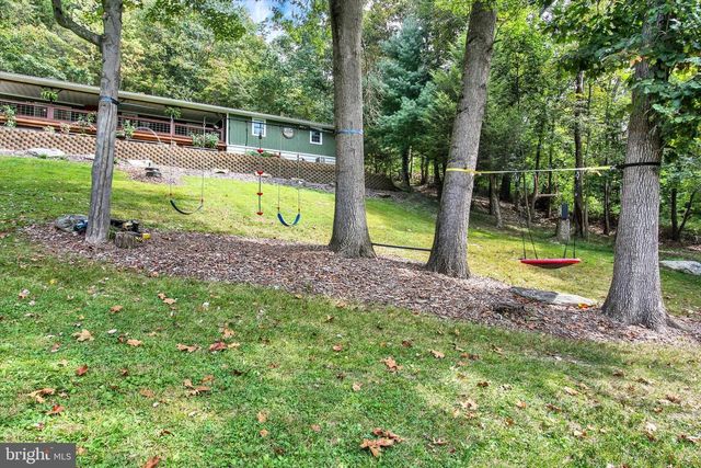 305 HUSSON RD, Felton, PA 17322