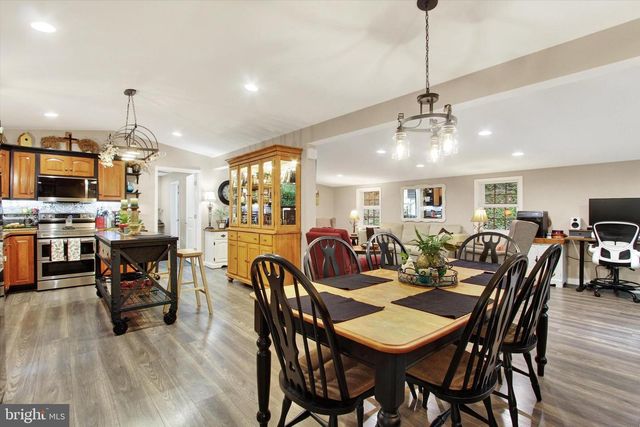 305 HUSSON RD, Felton, PA 17322