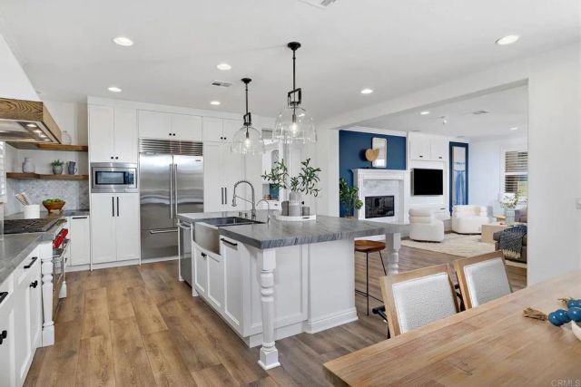 6332 Montecito Drive, Carlsbad, CA 92009
