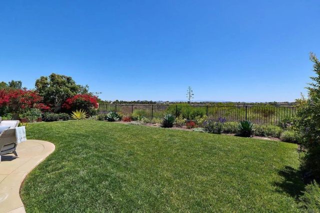 6332 Montecito Drive, Carlsbad, CA 92009