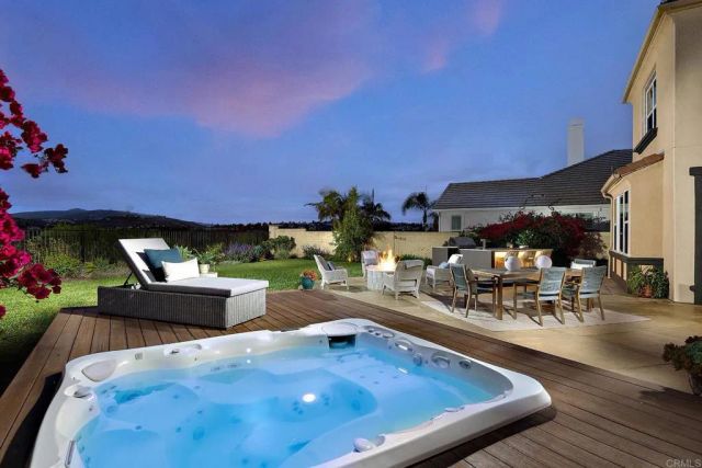 6332 Montecito Drive, Carlsbad, CA 92009