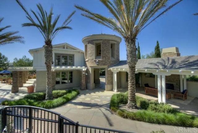 6332 Montecito Drive, Carlsbad, CA 92009