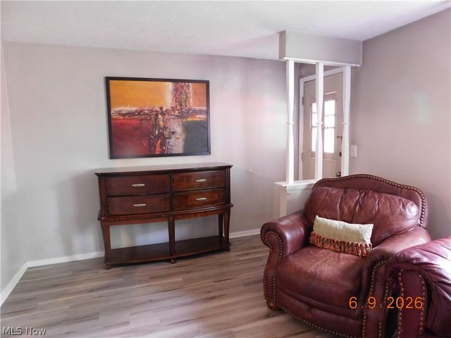 934 Hampton Ridge Drive, Akron, OH 44313