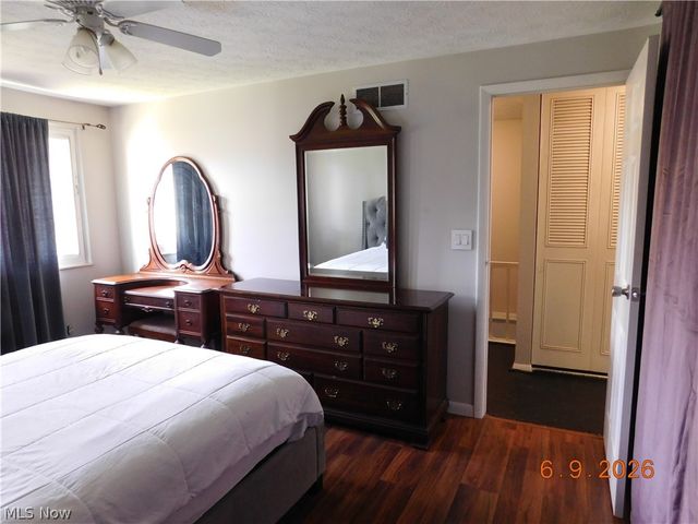 934 Hampton Ridge Drive, Akron, OH 44313